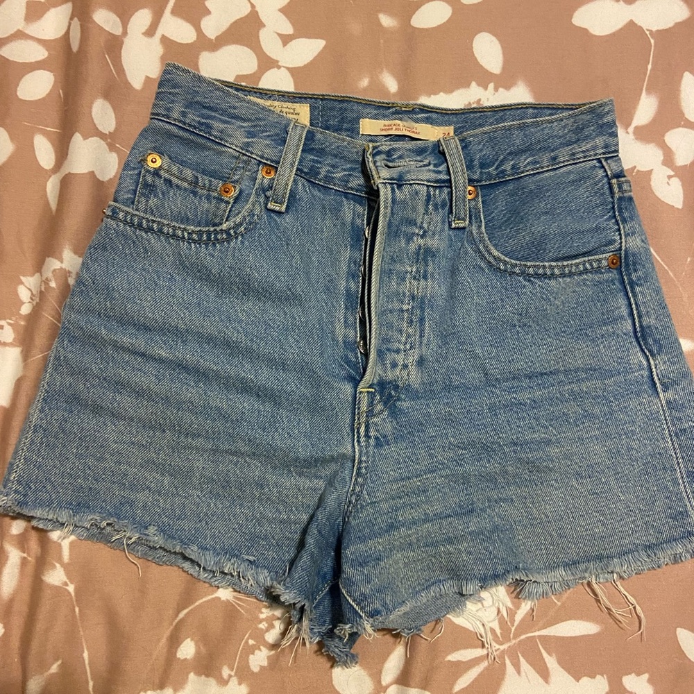 Levi's Ribcage Shorts